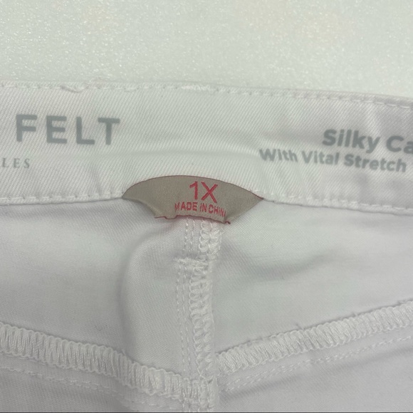 1X Laurie Felt Regular Colored Silky Denim Capri Pull On Jeans White Plus - Picture 12 of 15